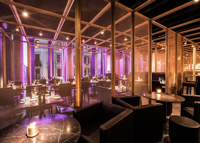 Empire Riverside 4*