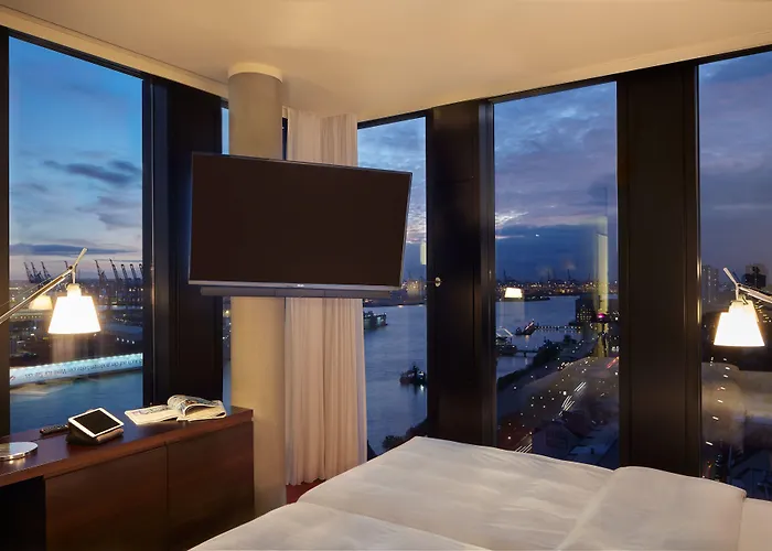 Empire Riverside Hotel 4*