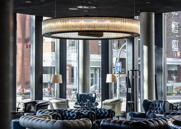 Empire Riverside Hotel 4*